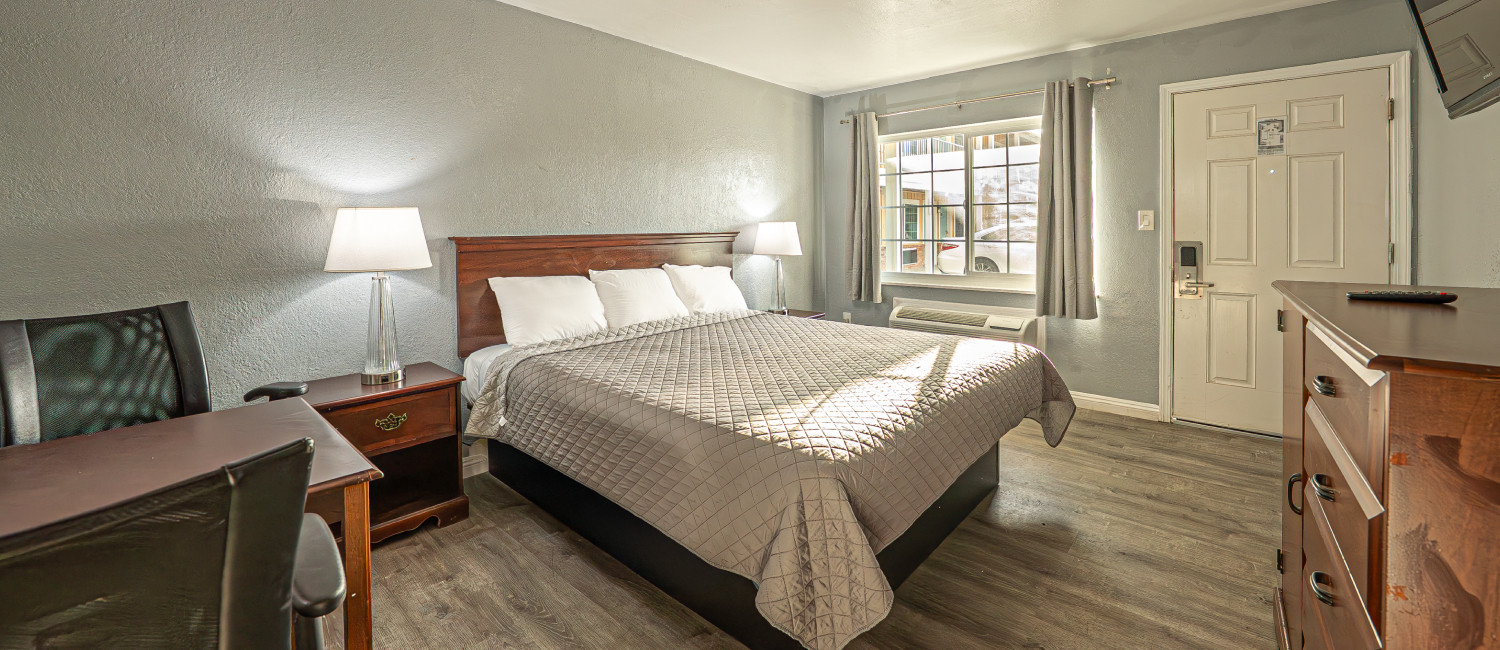 Check Out Villa Motel Santa Maria